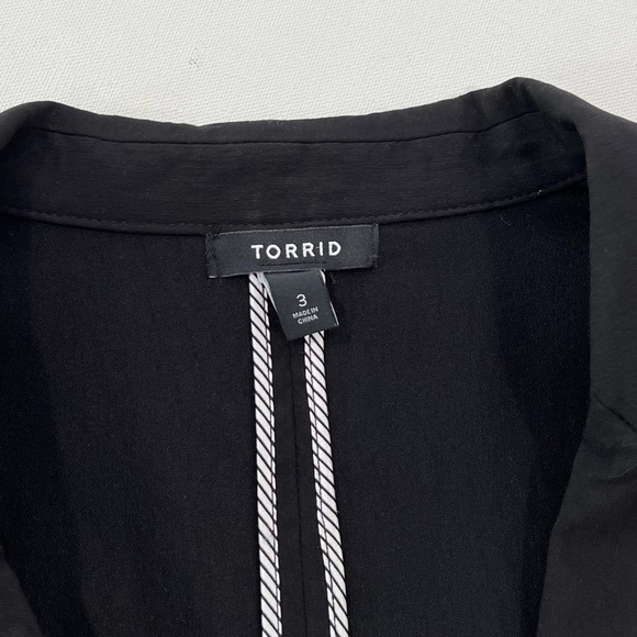 TORRID • 3/4 sleeve blazer coat - Picture 9 of 10